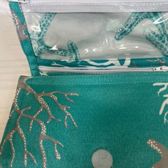 Bohicket Road Travel Mini in Turquoise Coral - Picture 2 of 7